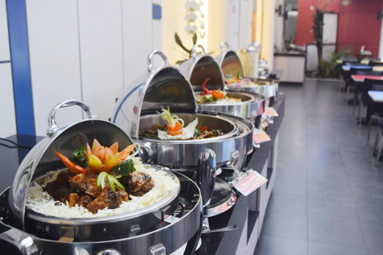 Amaris Hotel Cimanuk Bandung Zewnętrze zdjęcie